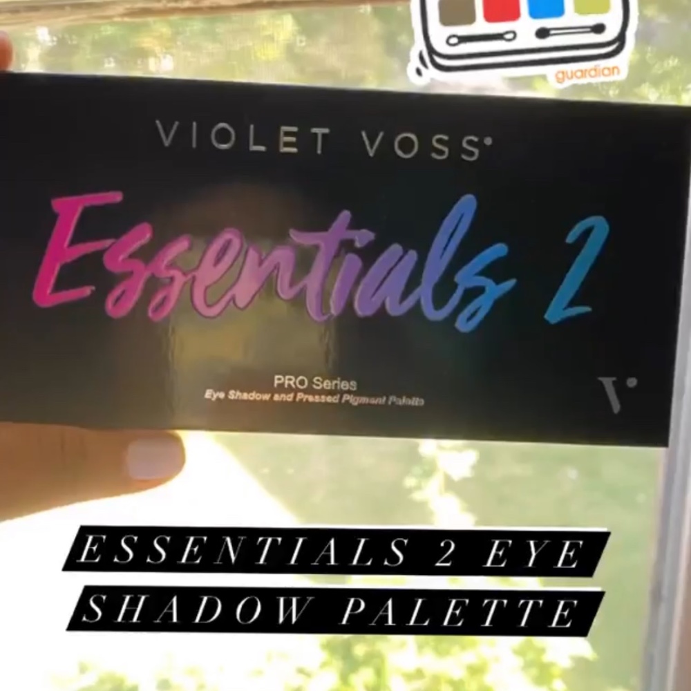 ESSENTIALS 2 EYE SHADOW PALETTE VIOLET VOSS